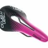 San Marco Shortfit Racing Wide Open Team Edition Saddle 144mm Xsilite Rails Black/Pink -Vente de vélos CSD11105 PH3 01