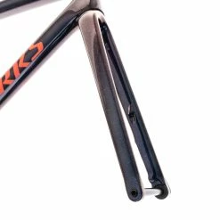 Specialized S-Works Women's Tarmac SL6 52cm Frameset - 2019 16 Specialized S-Works Women's Tarmac SL6 52cm Frameset - 2019 -Vente de vélos FRD11685 PH3 07 scaled