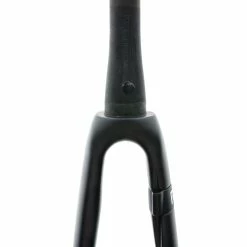 ENVE Disc Brake Road Fork 700c 9x100mm QR Tapered 43mm Rake Carbon Black -Vente de vélos KRG10158 PH3 13 scaled