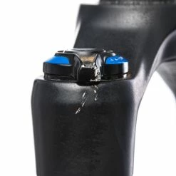 RockShox Lyrik RC 27.5" 170 Mm Fork 15x100mm 42mm - 2018 -Vente de vélos KSU10406 RJ 04 1 scaled