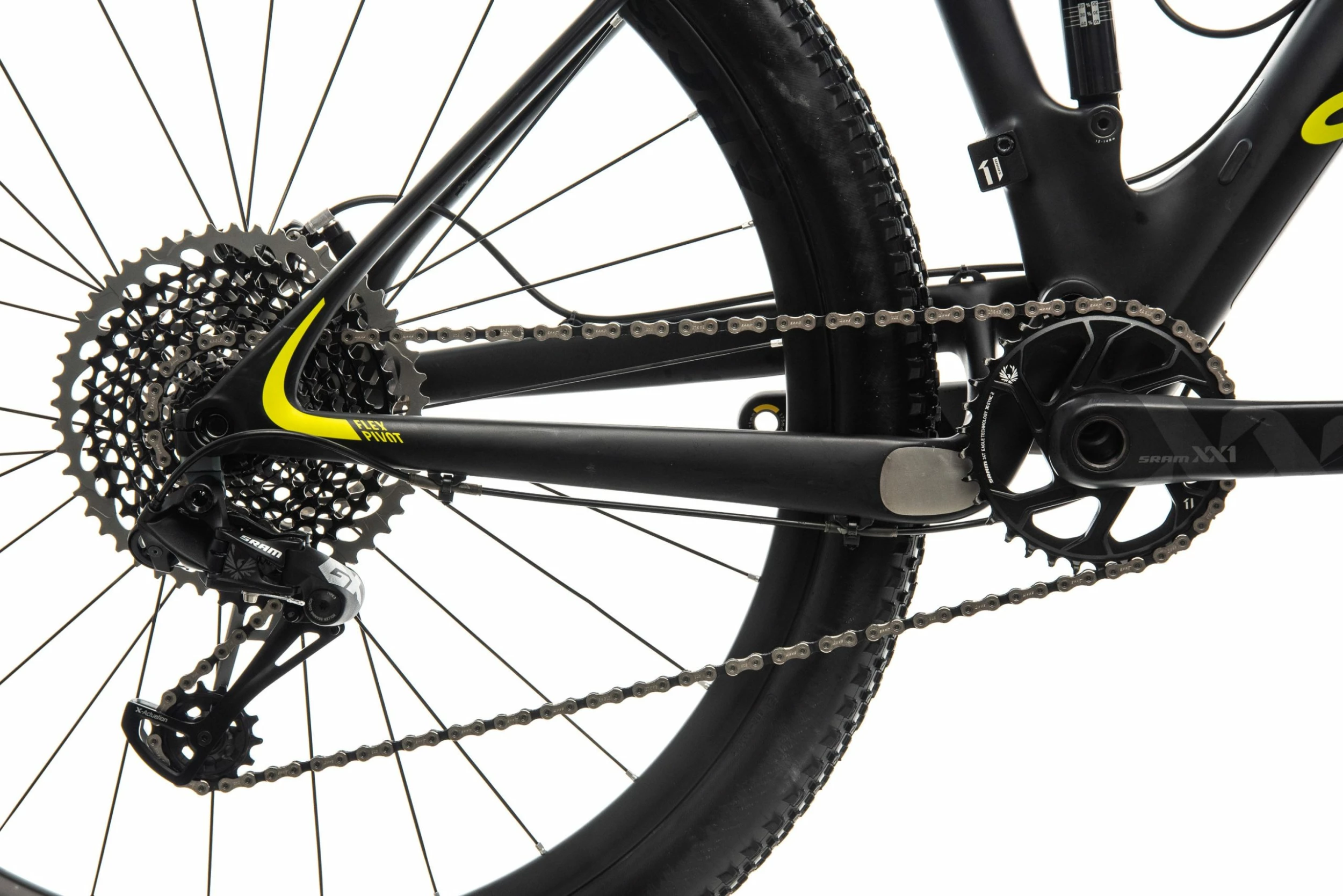 Canyon Lux CF 9.0 Pro Race Team Mountain Bike - 2018, Large 6 Canyon Lux CF 9.0 Pro Race Team Mountain Bike - 2018, Large – Image 4